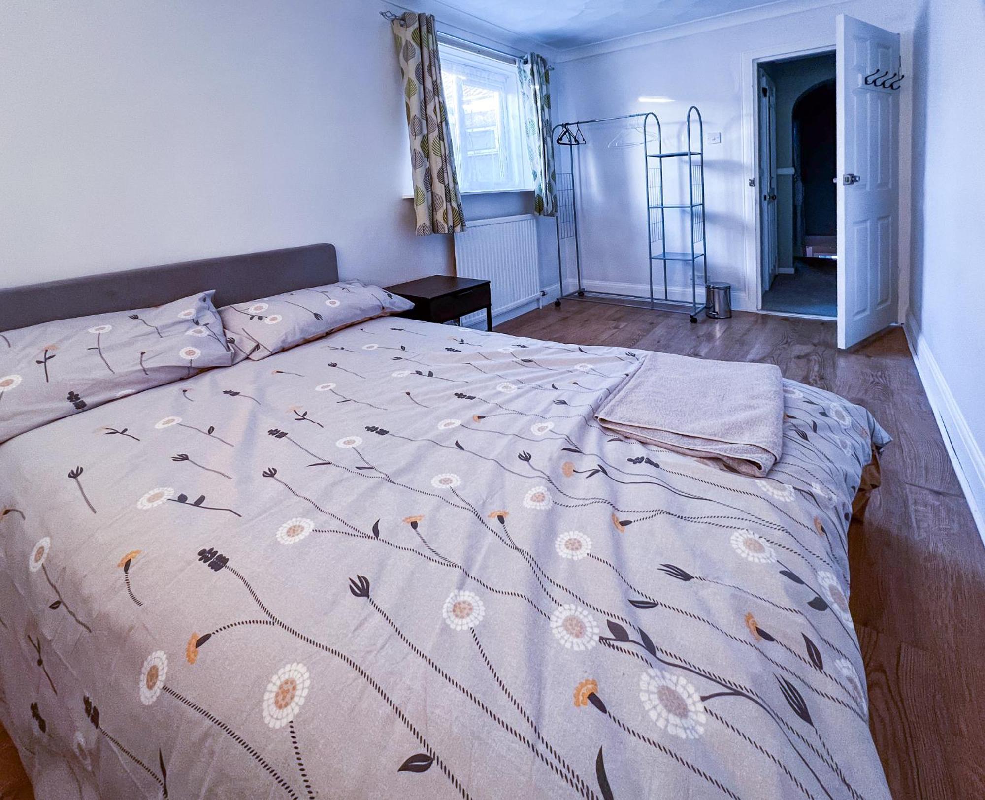 Spacious Retreat - Remote Worker & Family Friendly بورتسماوث المظهر الخارجي الصورة